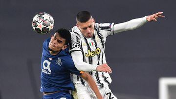 Luis D&iacute;az en el partido entre Juventus y Porto por Champions League.