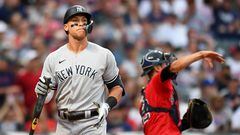 CLEVELAND, OH - JULY 02: Aaron Judge #99 of the New York Yankees reacts after striking out during the eighth inning in game two of a doubleheader against the Cleveland Guardians at Progressive Field on July 2, 2022 in Cleveland, Ohio.   Nick Cammett/Getty Images/AFP
== FOR NEWSPAPERS, INTERNET, TELCOS & TELEVISION USE ONLY ==