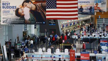 Travelers that are planning to take a holiday will want to keep an eye out for special offers that will drop between Black Friday and Cyber Monday.