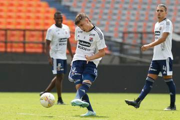 Independiente Medellín entrenó en el Atanasio Girardot previo al duelo contra Deportes Tolima por Liga BetPlay. Después vendrá la Libertadores.