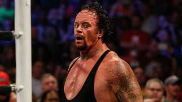 The Undertaker es el luchador más veterano de la organización con 54 años. 