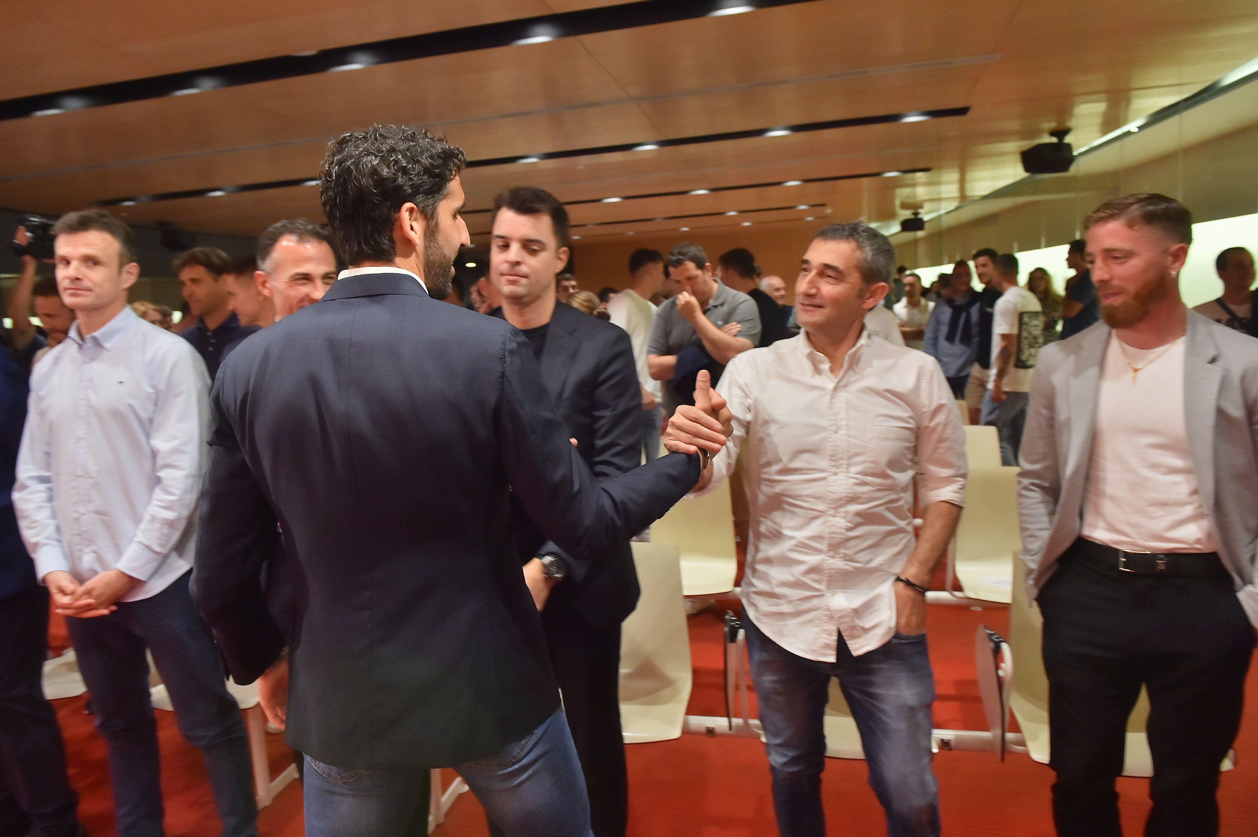 Valverde: “Me gusta firmar un año, el Athletic es un privilegio, donde quieres estar”