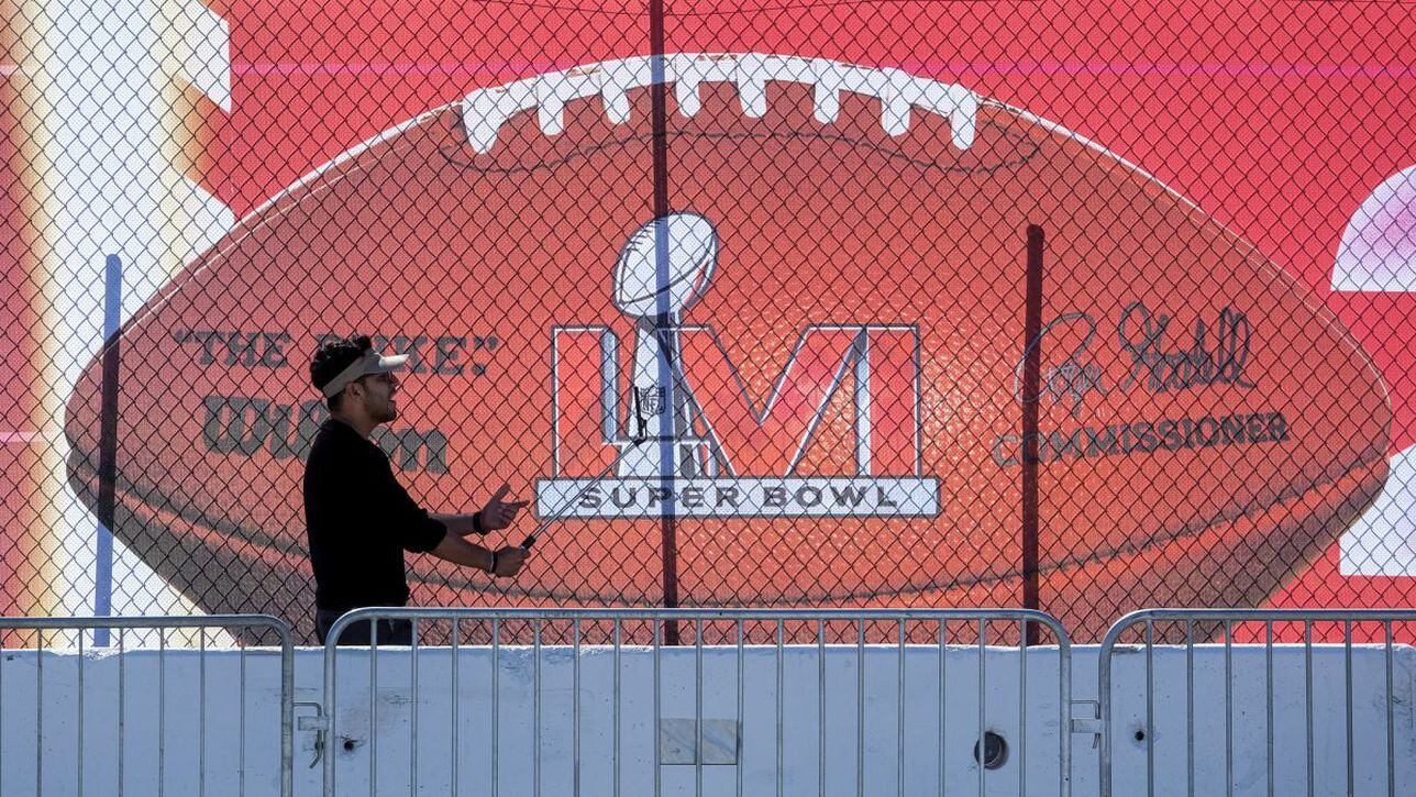 How long is halftime during the Super Bowl? - AS USA