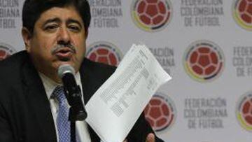 Luis Bedoya present&oacute; su renuncia irrevocable por motivos personales, seg&uacute;n el comunicado oficial de la FCF