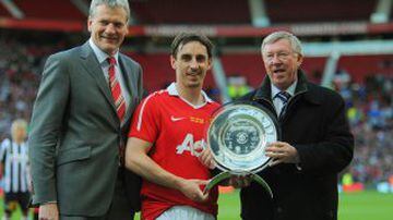 Gary Neville, capitán histórico del Manchester United, ganó 31 trofeos durante su carrera con los Diablos Rojos. Increíble.