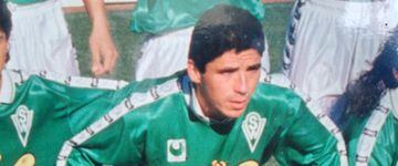 El 'Mágico' fue campeón con Wanderers de la Primera B en 1995 y dejó huella con sus 50 goles.