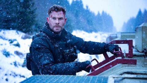Extraction 2. (Pictured) Chris Hemsworth as Tyler Rake in Extraction 2. Cr. Jasin Boland/Netflix © 2021
