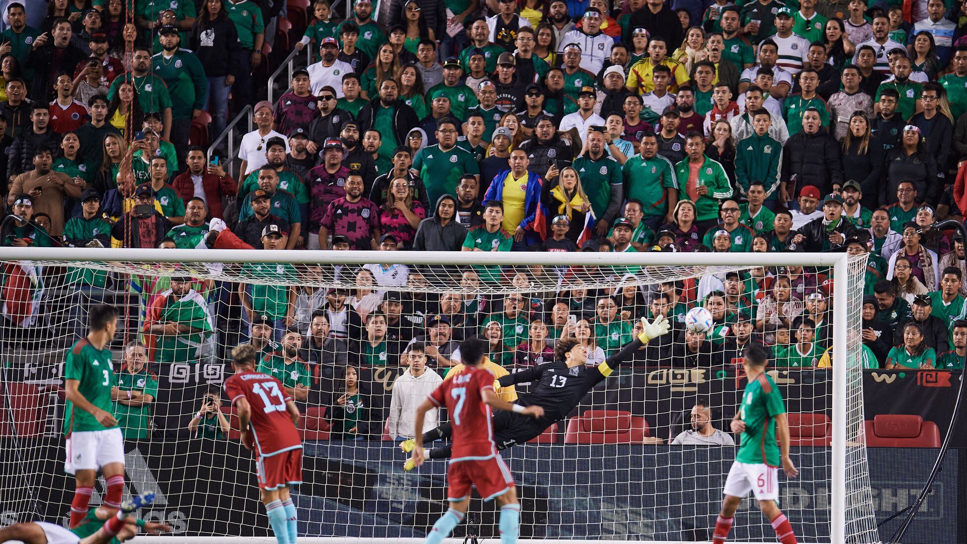 Mexico 2-3 Colombia: FIFA international friendly game, scores and stats -  AS USA