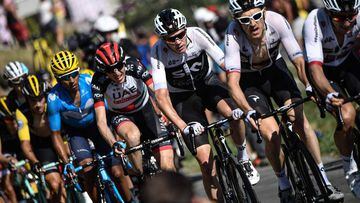 Nairo Quintana perdi&oacute; tiempo con Christopher Froome y Tom Dumoulin en la etapa 11 del Tour de Francia que terminaba en La Rosiere. Thomas es nuevo l&iacute;der.