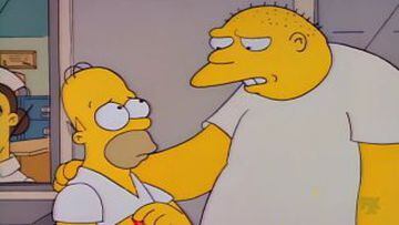 Temporada 3, capítulo 36, "Stark Raving Dad". Homer es internado en un manicomio y allí coincide con Leon Kompowsky, un interno que se cree Michael Jackson y al que Homer no le quita la razón. 