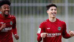 Sebastian Soto celebra un gol con Hannover 96