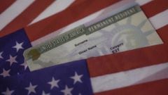 La Green Card o tarjeta de residencia permanente permite probar el estatus de residencia de una persona en USA, pero &iquest;te hace ciudadano estadounidense?