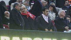 Joan Laporta con Pepe castro y Del Nido Jr., en una imagen retrospectiva en el Camp Nou.