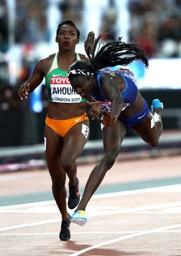 Tori Bowie ganando la final de los 100 metros. 