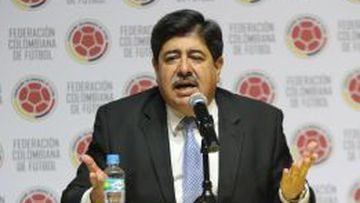 Luis Bedoya, presidente de la FCF, aclar&oacute; el tema de los patrocinadores de la Selecci&oacute;n, contratos y valores de los mismos.