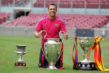 Dos títulos con el Barcelona (2011 y 2015).
