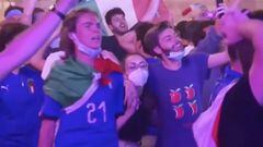 La eufórica celebración de la afición italiana por clasificar