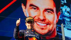 Sergio Pérez se encuentra en pleno festejo después de subir al podio en el Gran Premio de Australia