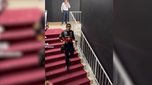 El vídeo viral tras el podio que no deja en buen lugar a Verstappen