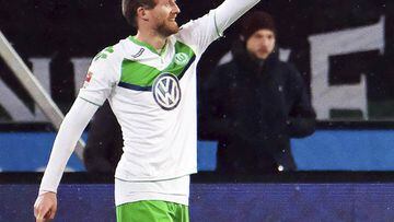Andre Schuerrle hits hat-trick as Wolfsburg rout Hanover