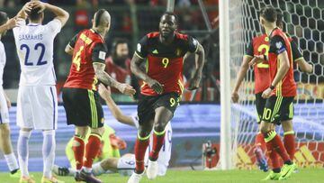 Bélgica salva un punto contra Grecia al 89' y sigue líder