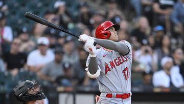 CHICAGO, ILLINOIS - MAY 30: Shohei Ohtani #17 of the Los Angeles Angels bats in the first inning against the Chicago White Sox at Guaranteed Rate Field on May 30, 2023 in Chicago, Illinois.   Quinn Harris/Getty Images/AFP (Photo by Quinn Harris / GETTY IMAGES NORTH AMERICA / Getty Images via AFP)