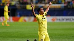 Carlos Bacca celebra gol del Villarreal en Europa League. Con Bakambu hacen gran pareja en ataque