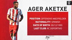 El futbolista Ager Aketxe con la camiseta del UD Almer&iacute;a 