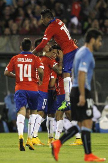 Chile cierra el a&ntilde;o futbol&iacute;stico ante Uruguay en el Monumentak y aqu&iacute; los detalles en im&aacute;genes.