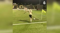 Está dando mucho juego: Lucas Vázquez emulando el gol olímpico de Kroos