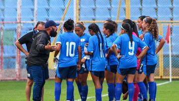 Selección de El Salvador femenil se jugará el boleto ante Panamá
