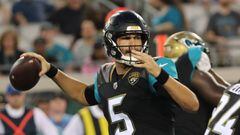 JACKSONVILLE, FL - AUGUST 17: Blake Bortles #5 of the Jacksonville Jaguars attempts a pass during a preseason game against the Tampa Bay Buccaneers at EverBank Field on August 17, 2017 in Jacksonville, Florida.   Sam Greenwood/Getty Images/AFP == FOR NEWSPAPERS, INTERNET, TELCOS &amp; TELEVISION USE ONLY ==