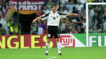 Leyenda de Alemania con un Mundial y una Eurocopa en su historial, así como un ídolo en el Bayern Múnich y figura con el Inter de Milán con sus múltiples títulos en ambos clubes. Fue elegido como el mejor jugador con el Balón de Oro en 1990. 