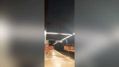 Vean la batalla campal que ha causado pavor en el Metro de Madrid a las 6:40