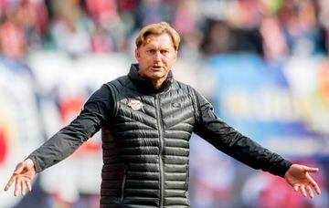 Entrenador austriaco del RB Leipzig. El año pasado ascendió a Bundeslig y el año que viene jugará Champions League.