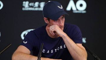 Andy Murray emocionado en la rueda de prensa previa al Abierto de Australia en la que anunci&oacute; su retirada del tenis.