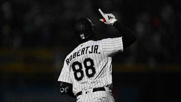 CHICAGO, IL - JULY 04: Luis Robert Jr. #88 of the Chicago White Sox celebrates while rounding the bases after hitting a three-run home run in the sixth inning against the Toronto Blue Jays at Guaranteed Rate Field on July 4, 2023 in Chicago, Illinois.   Jamie Sabau/Getty Images/AFP (Photo by Jamie Sabau / GETTY IMAGES NORTH AMERICA / Getty Images via AFP)