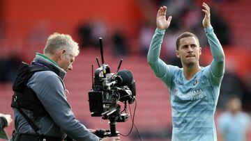Hazard: Too early for Chelsea Premier League title talk