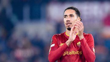 Chris Smalling of AS Roma celebrates the victory during the UEFA Europa League knockout round play-off leg two match between AS Roma and FC Salzburg at Stadio Olimpico, Rome, Italy on 23 February 2023.  (Photo by Giuseppe Maffia/NurPhoto via Getty Images)