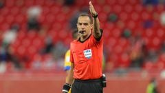 Así es Esteban Ostojich, el árbitro del Colombia - Perú de Copa América