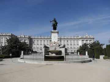 Madrid is like a ghost town due to Coronavirus. Tourist areas such as the Royal Palace, Puerta del Sol and Gran Vía were unusually empty.