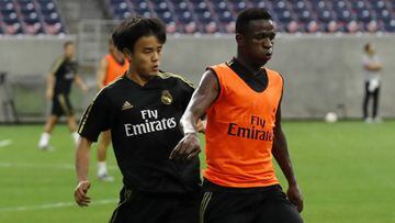Kubo y Vinicius durante un entrenamiento con el Real Madrid en Houston.