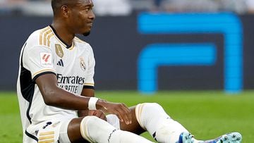 Alaba, lesionado en el minuto 40 del Real Madrid-Las Palmas de LaLiga EA Sports.