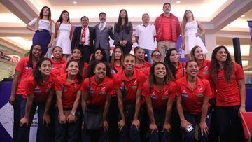 Las 14 voleibolistas peruanas elegidas para el Pre-Mundial de Arequipa.