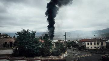 Bombardeos en la región de Nagorno Karabaj con motivo del conflicto histórico por esta región entre Azerbaiyán y Armenia