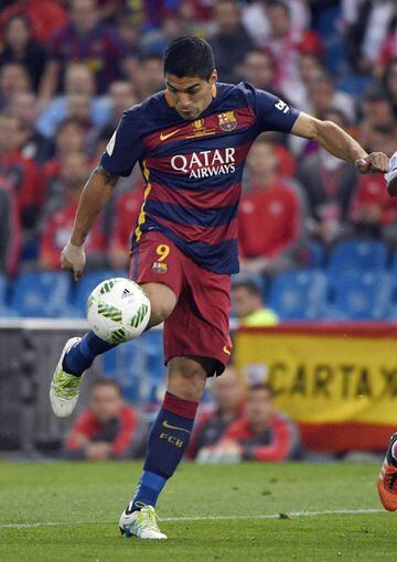 Barcelona's Uruguayan forward Luis Suarez