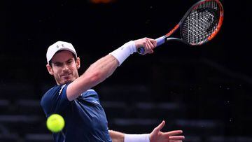 Por caída de Djokovic, Murray a una victoria del número uno