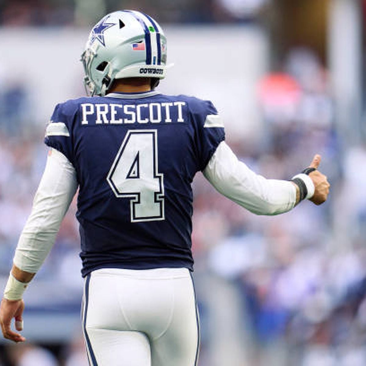 NFL predictions, odds, picks for Week 10: Cowboys crush Packers