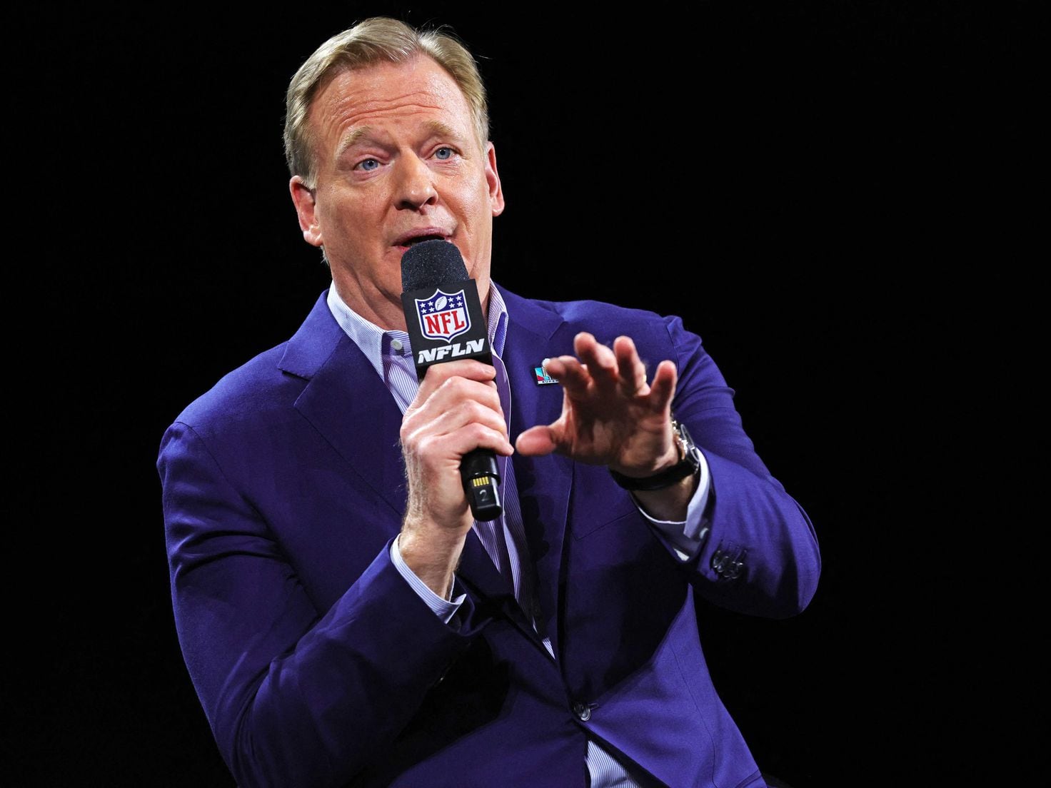 What is Roger Goodell's net worth? How much money does he make for being  the NFL commissioner? - AS USA