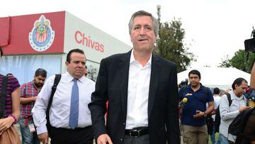 Jorge Vergara hace su arribo a las instalaciones de Chivas